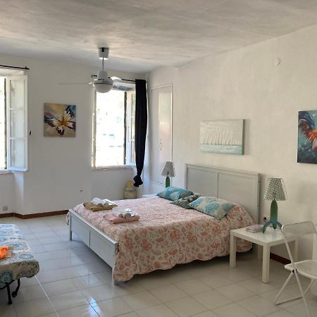 Apartment Kate เวอนาซซา ภายนอก รูปภาพ
